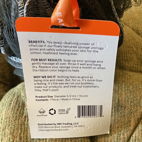 New with tags Cleanlogic charcoal infused invigorating mesh sponge. Grey. - Picture 4 of 5